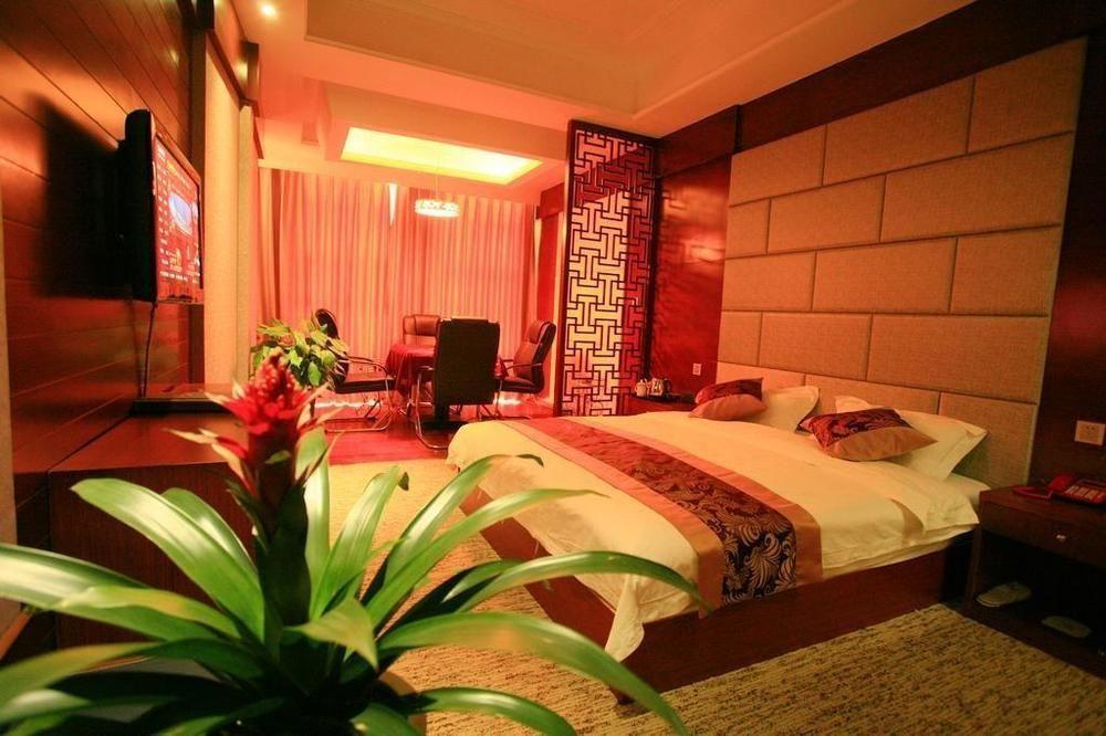 Konggang Holidy Hotel Shuangliu Chengdu Exteriör bild